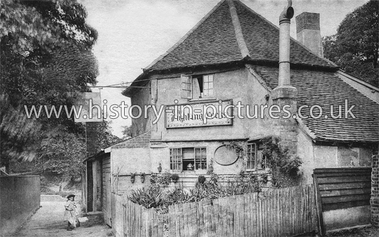 The Fighting Cocks Inn, Abbey Mill Lane, St Albans, Herts. c.1905